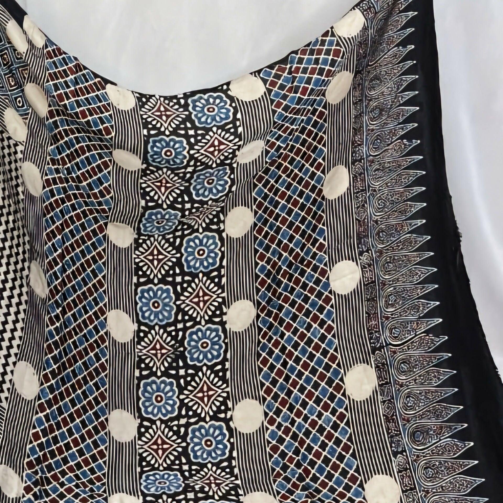 Ajrakh Saree - Taruṇa