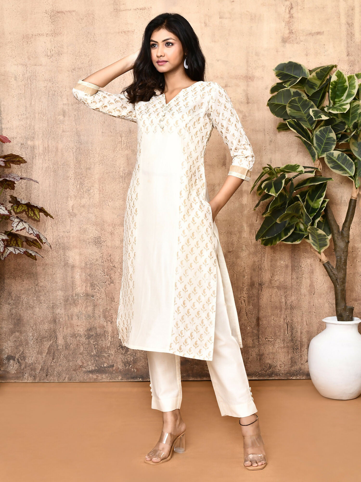 Jenni Off-white Handloom Maheshweri Silk Kurta Set