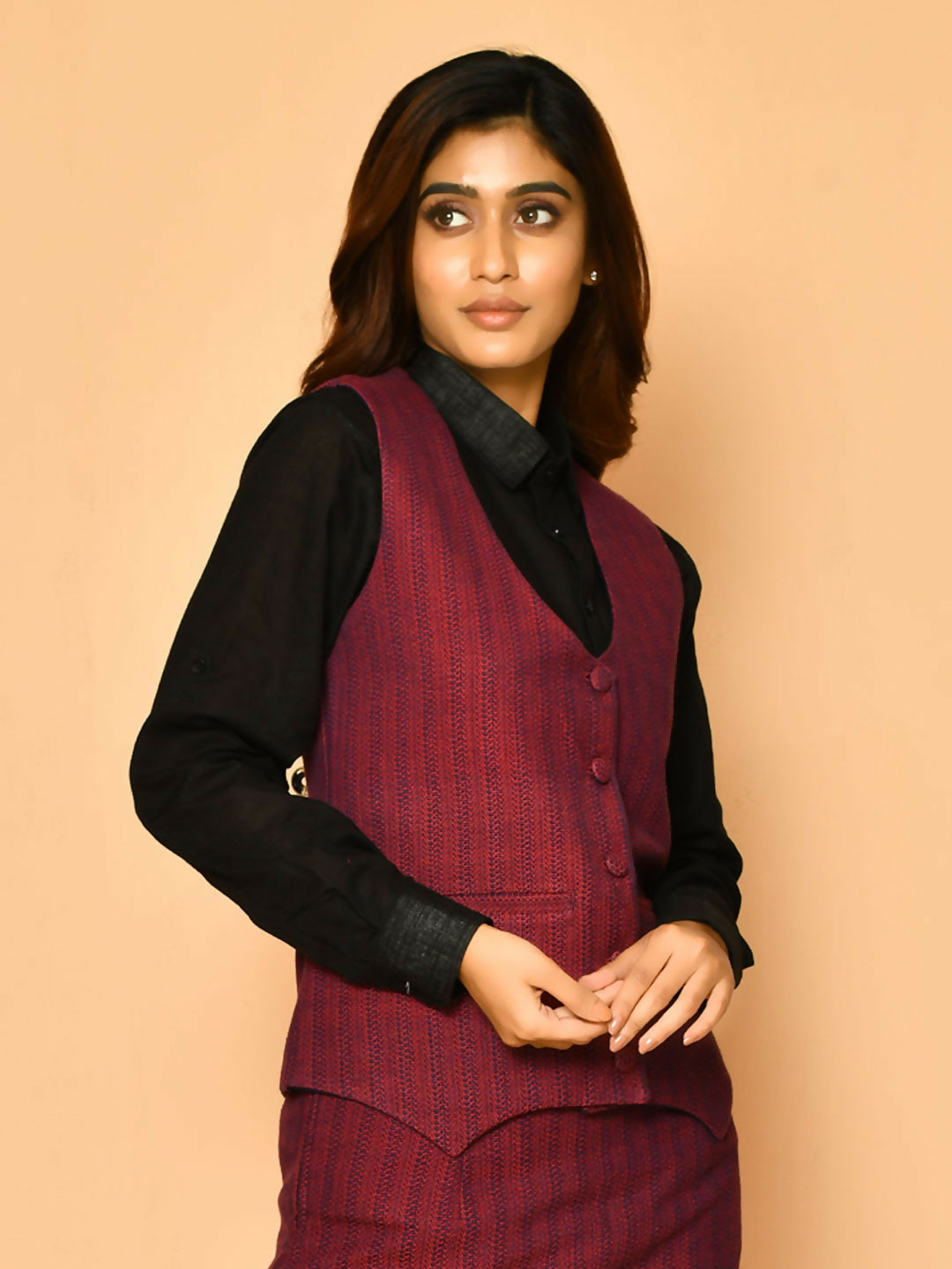 Serena handloom rounded V-neck women's cotton