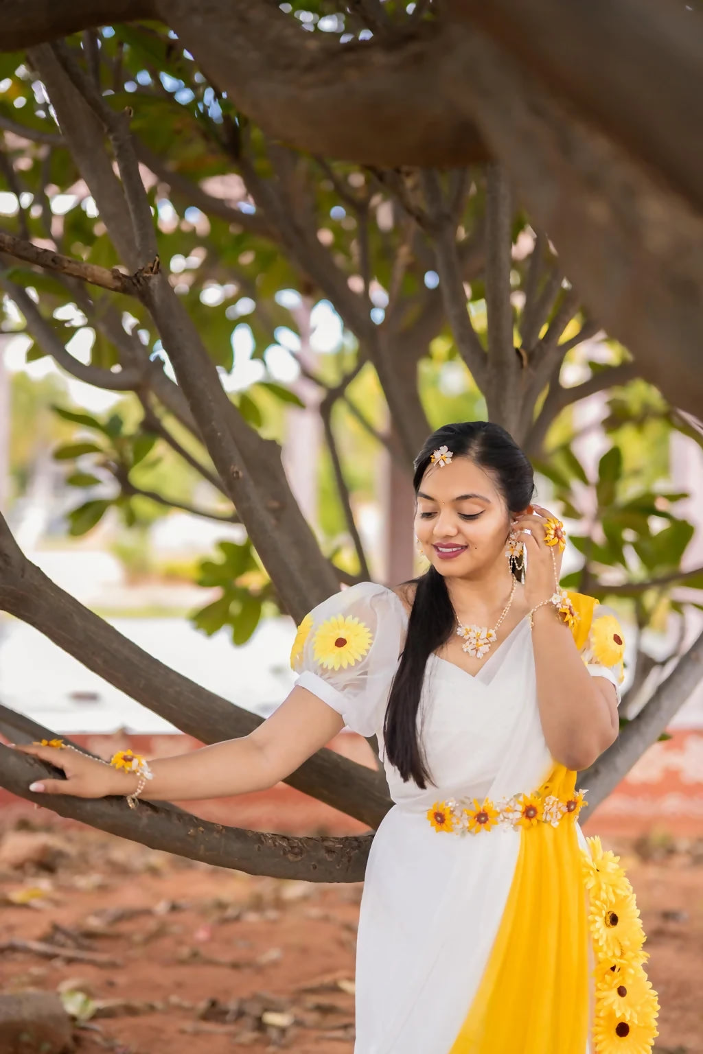 Sunflower Serenity – Handmade Resin Bridal Jewelry Set with Necklace, Earrings, Maangtika, Finger Ring, Haathphool & Waistbelt
