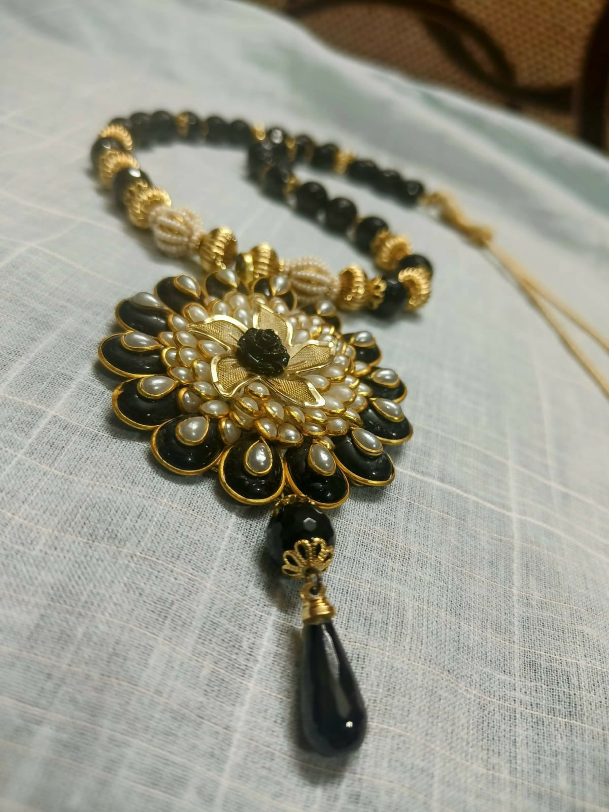 Black Pachhi Pendant set