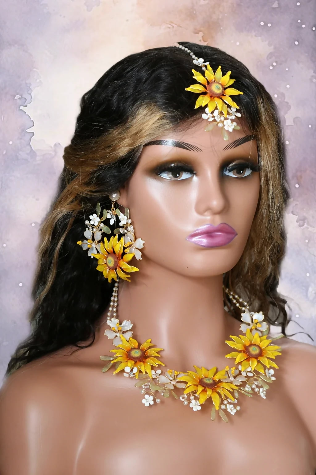 Sunflower Serenity – Handmade Resin Sunflower Maangtika for Haldi, Mehndi & Wedding Looks