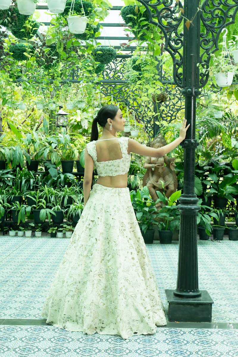 Indo-Western Threaded Grace