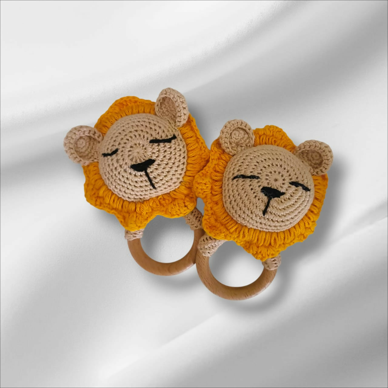 Safari Snuggles Rattle