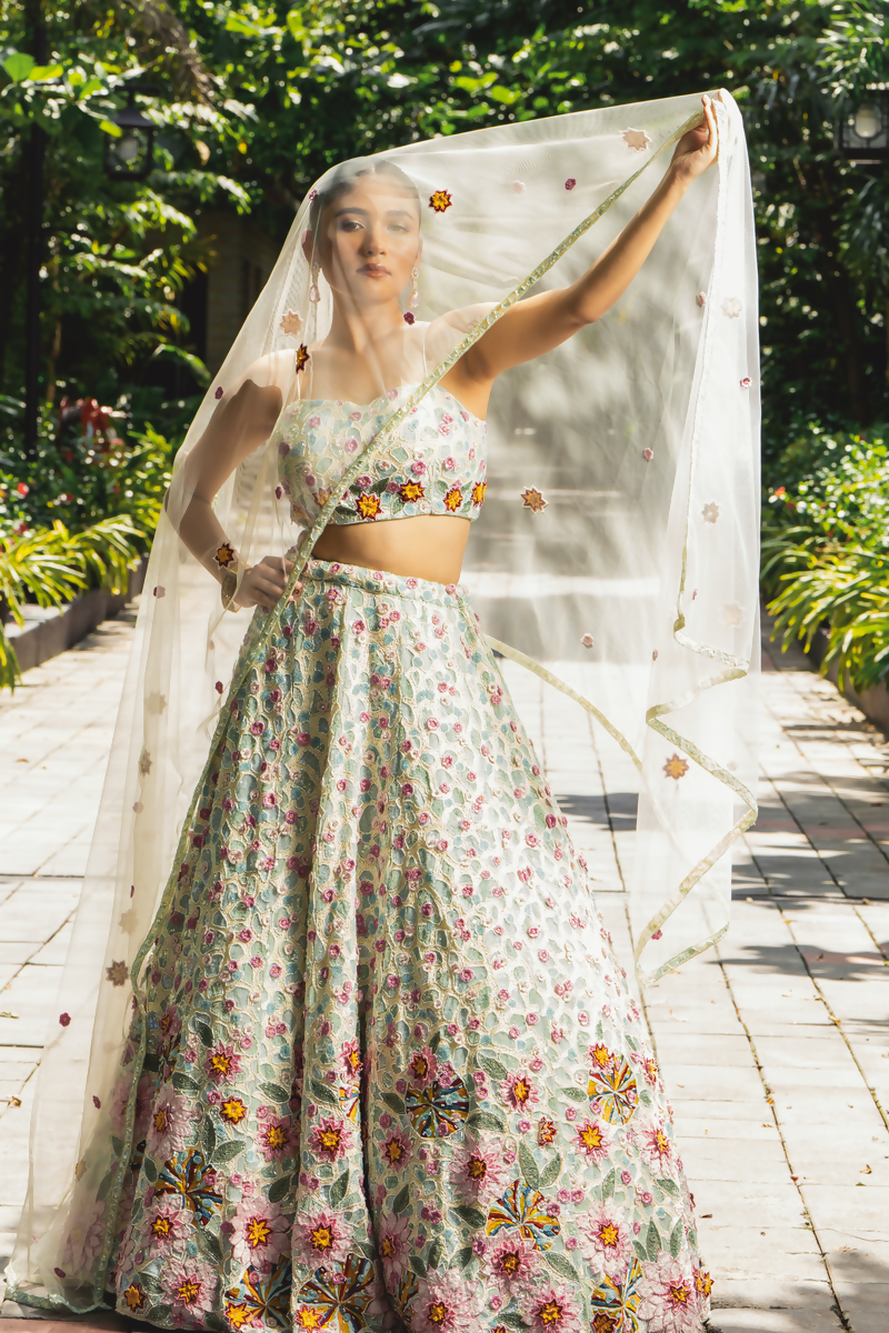 LAHENGA  19C