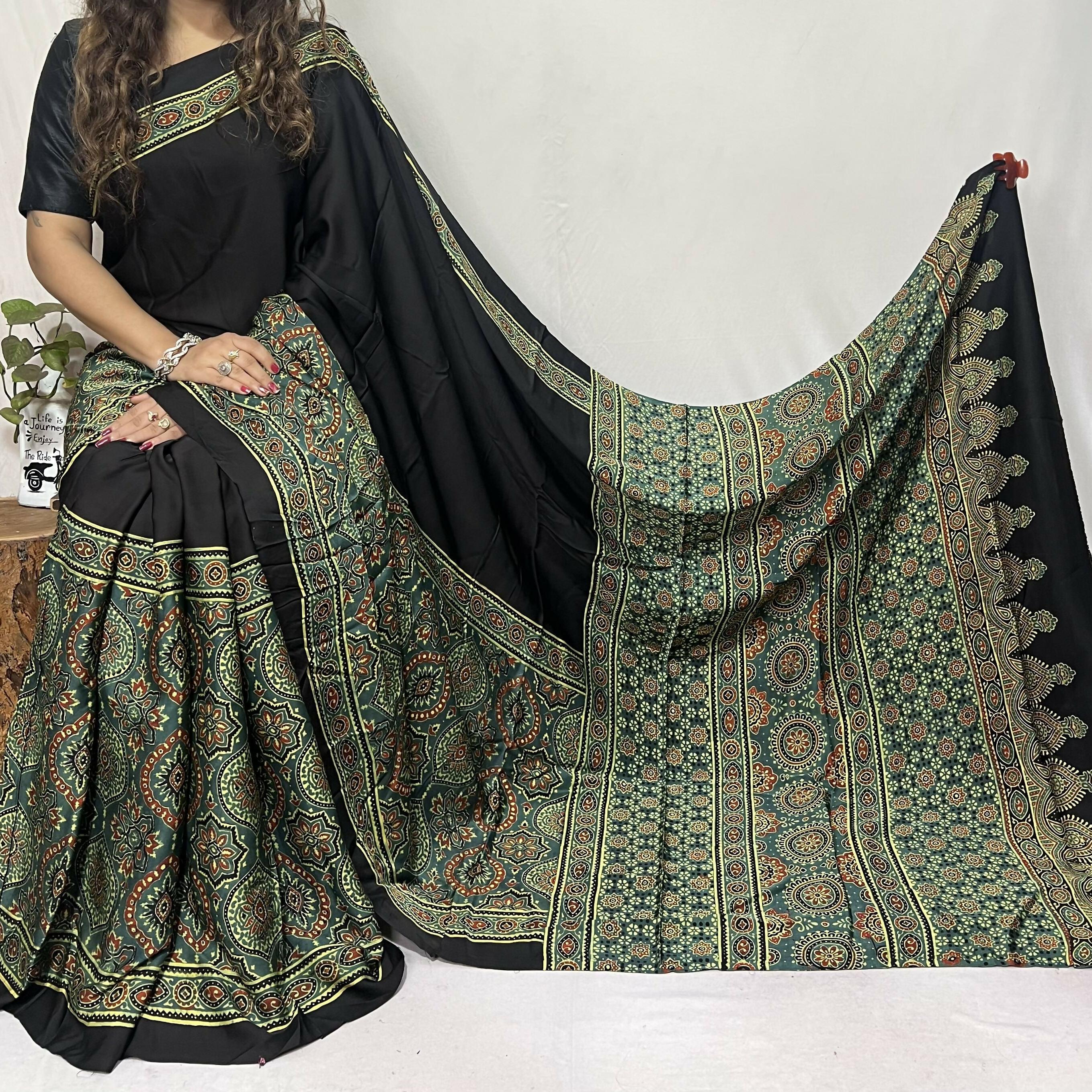 Ajrak Essence