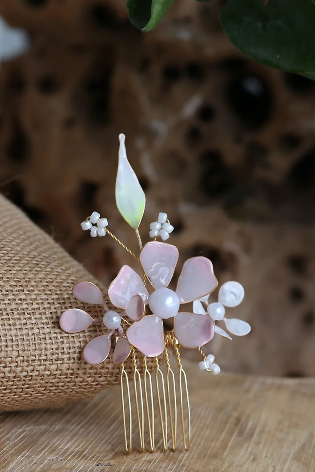 Aurora’s Whisper – Handmade Resin Floral Hair Comb in Blush & Pearl