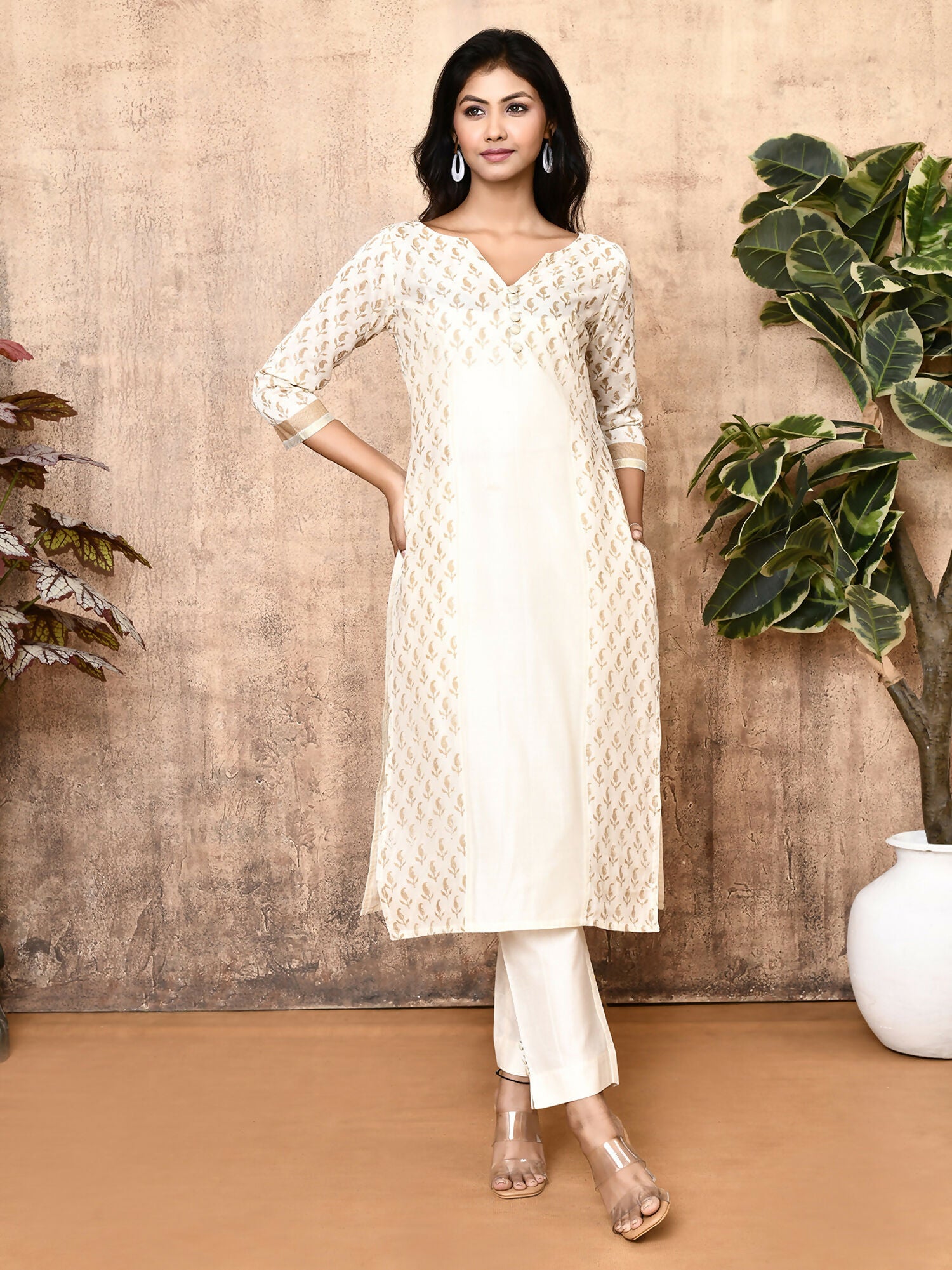 Jenni Off-white Handloom Maheshweri Silk Kurta Set