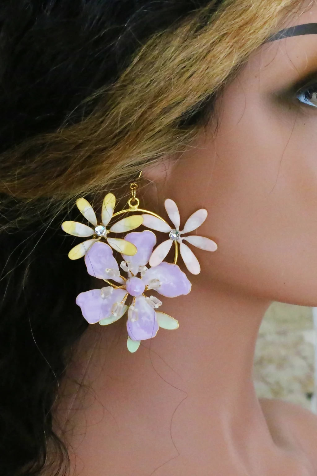 Lavendula Lyra – Handmade Resin Floral Earrings in Pastel Lavender for Brides & Celebrations