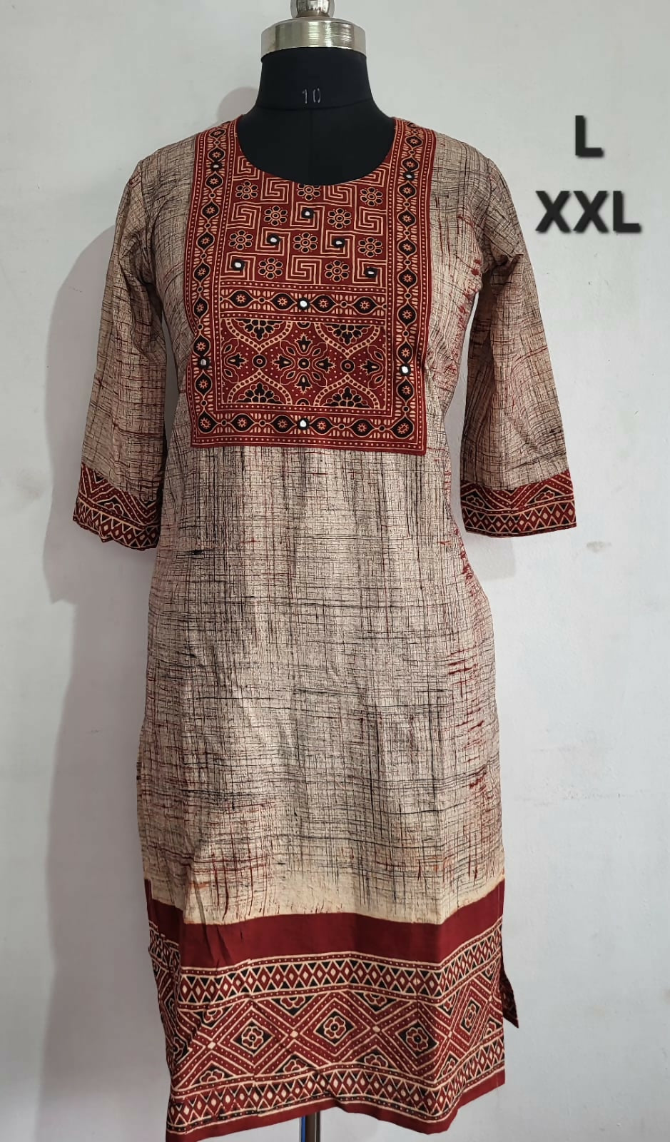 Zari Dot Kurti