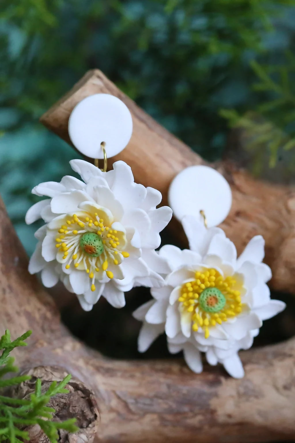 Daisy Bloom Polymer Clay Earrings for Haldi & Bridal Moments