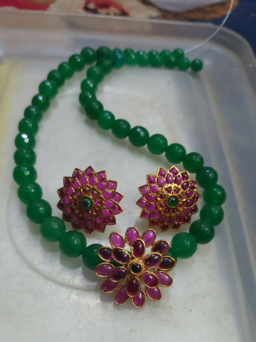 Green Jade Kempu Pendant set
