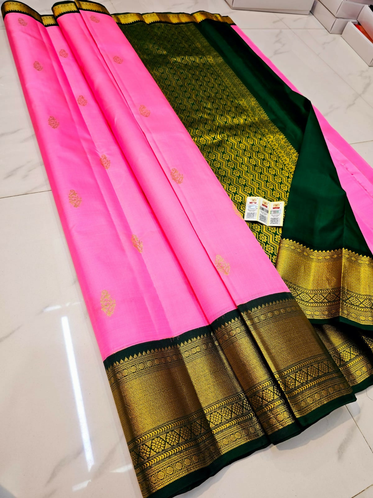 Chic Pattu Saree.